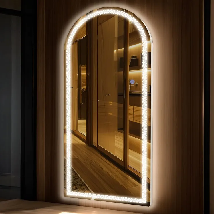 Mirall LED arquejat